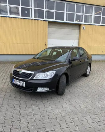 samochody osobowe Skoda Octavia cena 24900 przebieg: 180000, rok produkcji 2010 z Warszawa